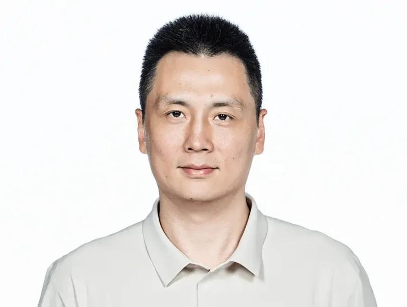 上海虐深圳采访！卢伟回应卫冕话题，拉塞尔提磨合与个人状态！